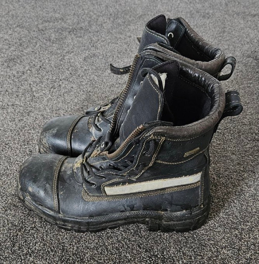 TradieMatt’s fireman boots… 🥾