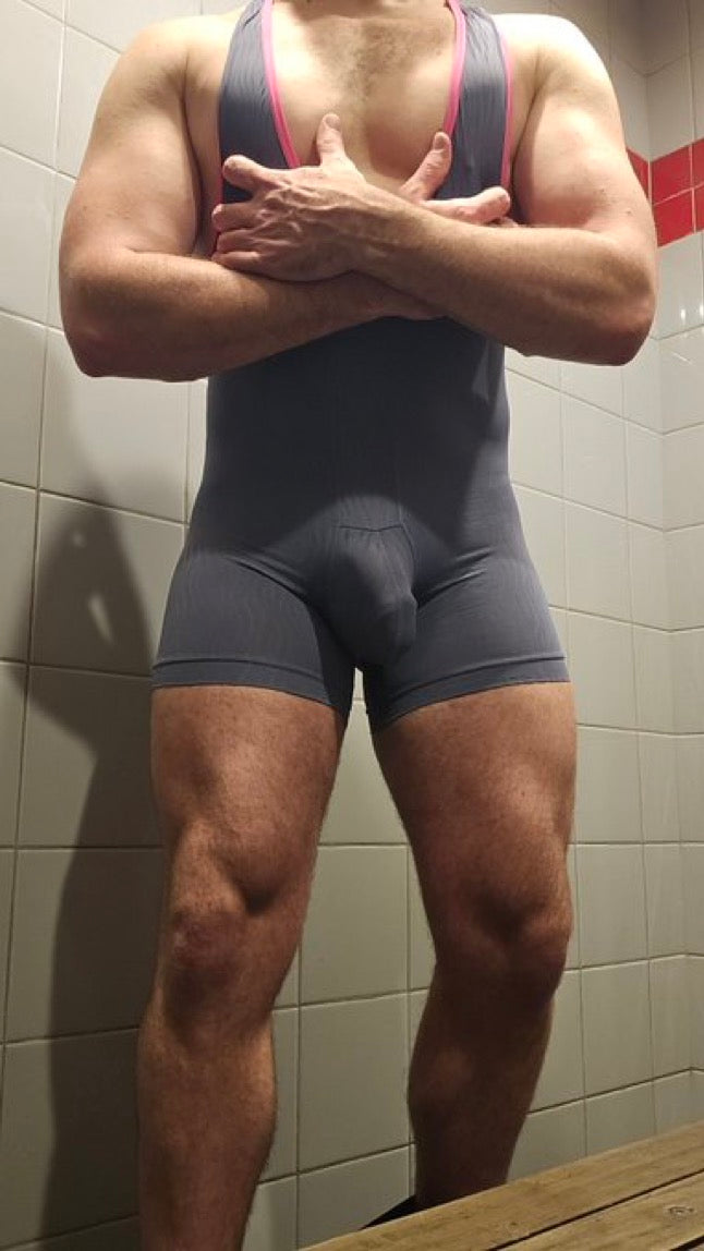 TradieMatt’s Gym soaked Westling Singlet