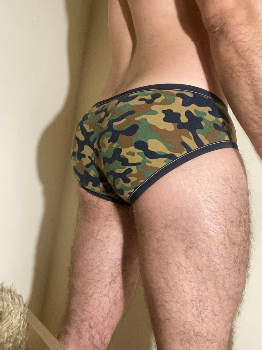 TattedPigs Camo Aussiebum’s!